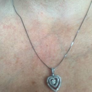 Diamond heart pendant necklace